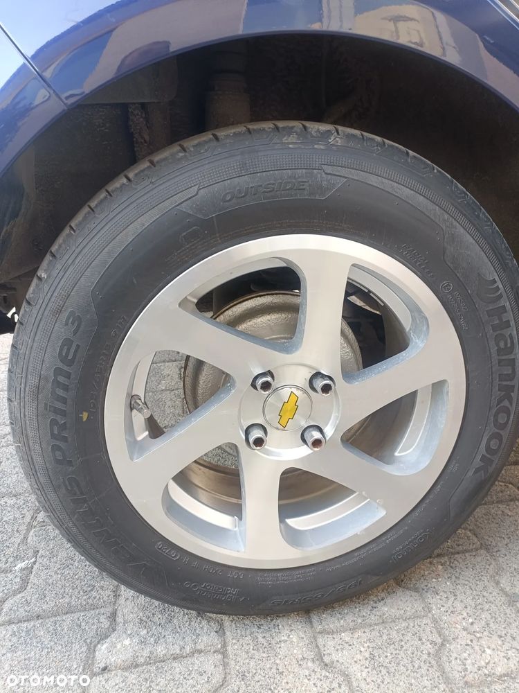 Chevrolet Aveo 1.2 LS - 21