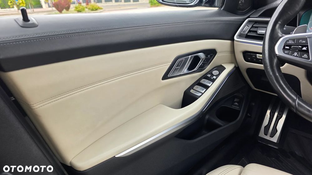BMW Seria 3 M340d xDrive mHEV sport - 16