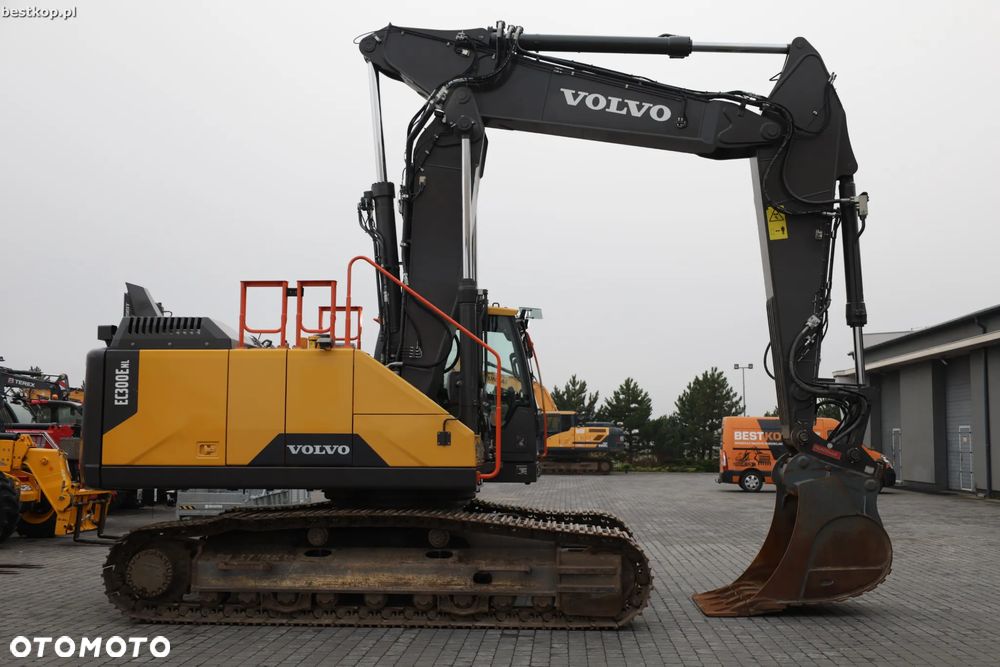 Volvo EC300E NL - 10