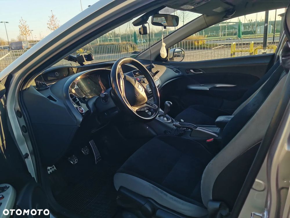 Honda Civic 1.8 Comfort - 10