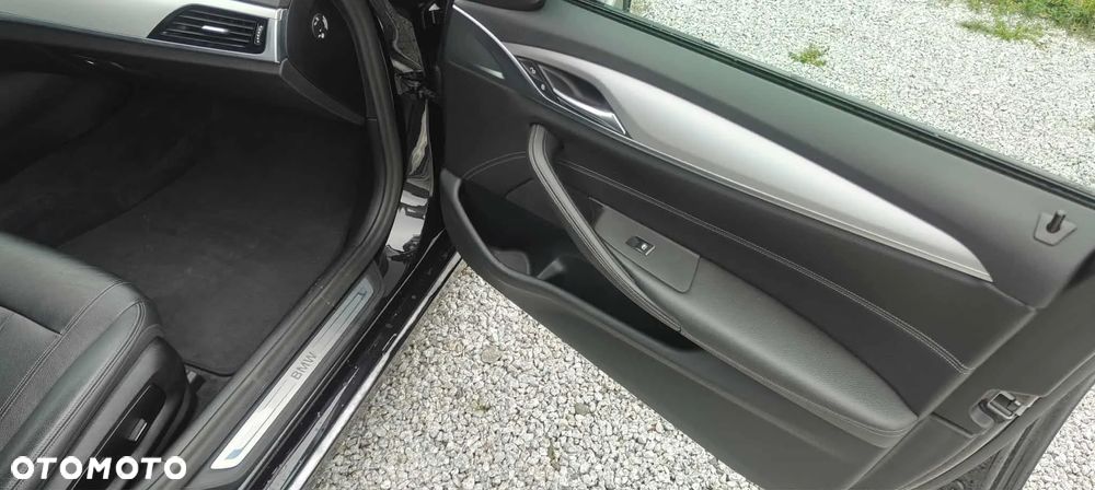BMW Seria 5 520d Touring - 28