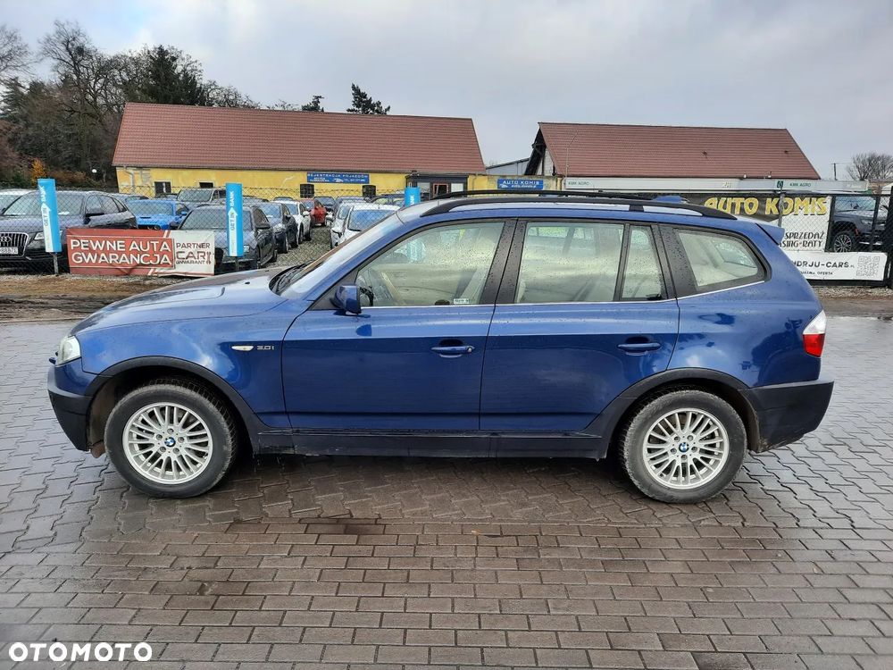 BMW X3 3.0i - 10