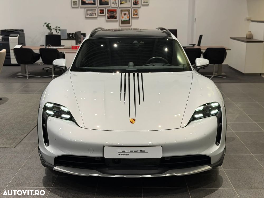 Porsche Taycan 4 - 7