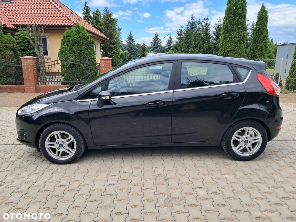 Ford Fiesta 1.6 TDCi DPF Titanium - 5