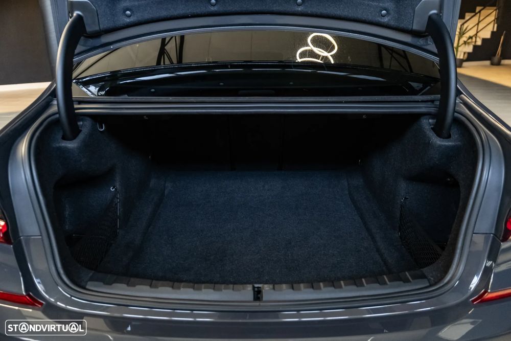 BMW 320 d Pack M Auto - 29