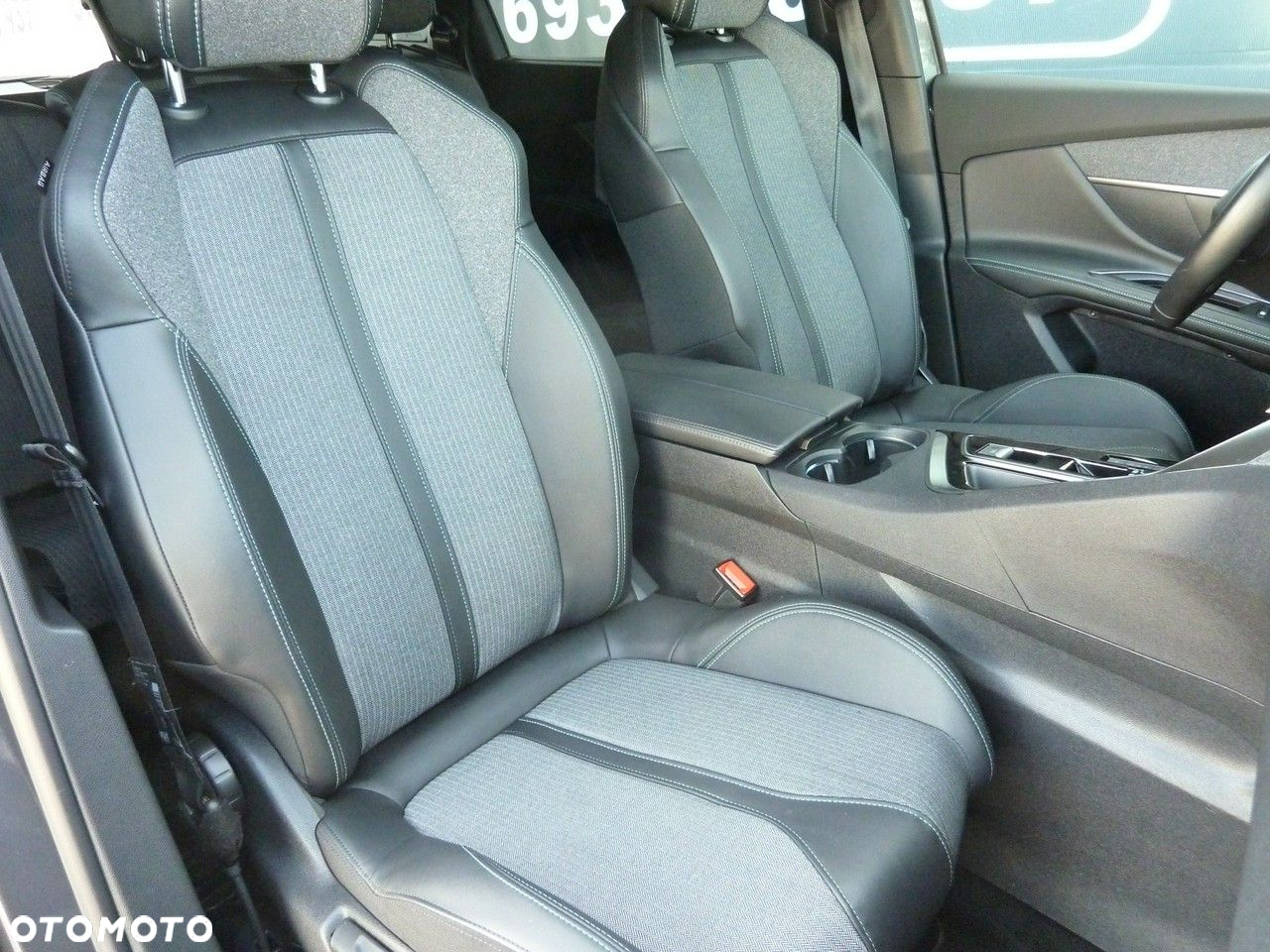 Peugeot 5008 - 16