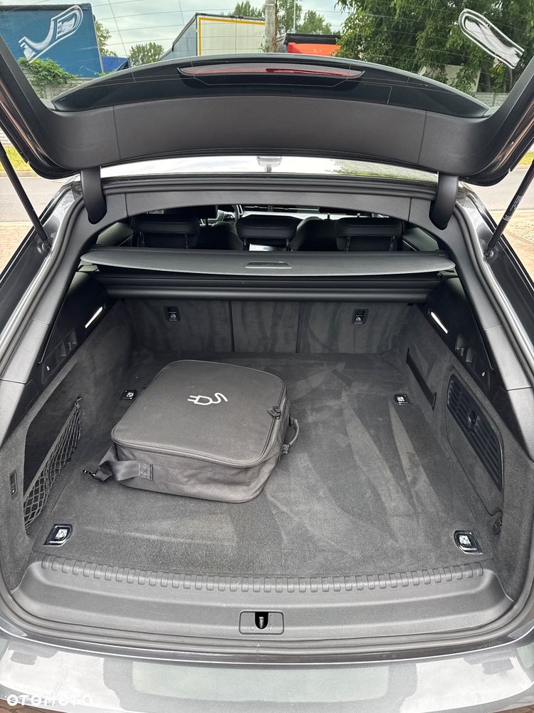 Audi A6 Avant 55 TFSI e quattro S tronic S line - 16