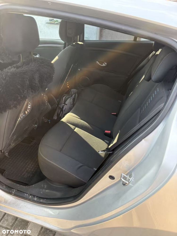 Renault Megane 1.6 16V 110 Dynamique - 8