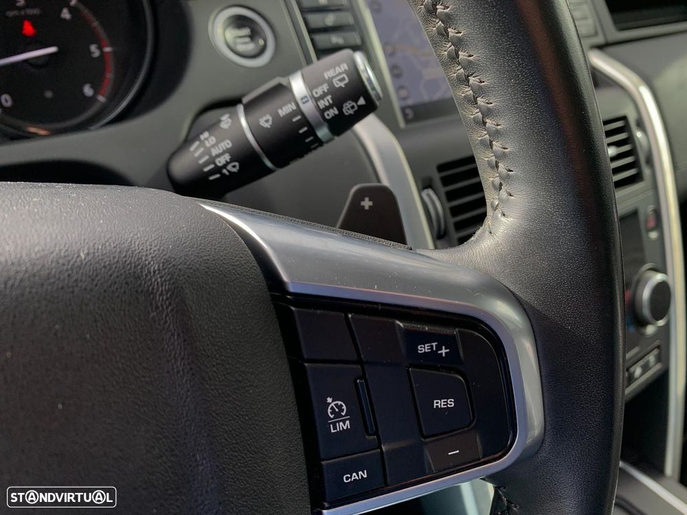 Land Rover Discovery Sport 2.0 TD4 HSE Luxury 7L Auto - 28