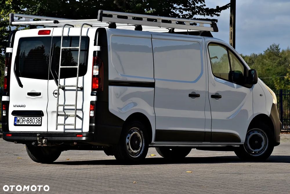 Opel Vivaro - 25