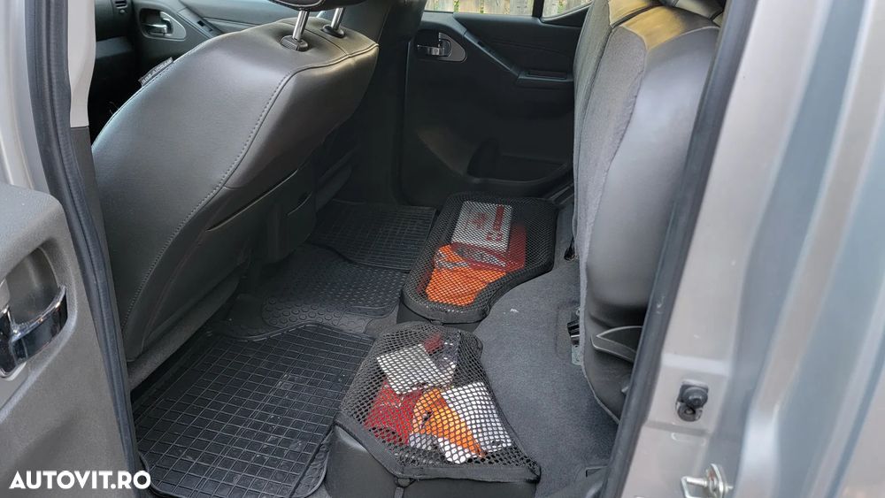 Nissan Navara 2.5 dCi DPF 4X4 Double Cab XE - 14