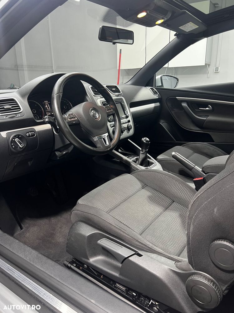 Volkswagen Eos 2.0 TDI DPF BlueMotion Technology - 11