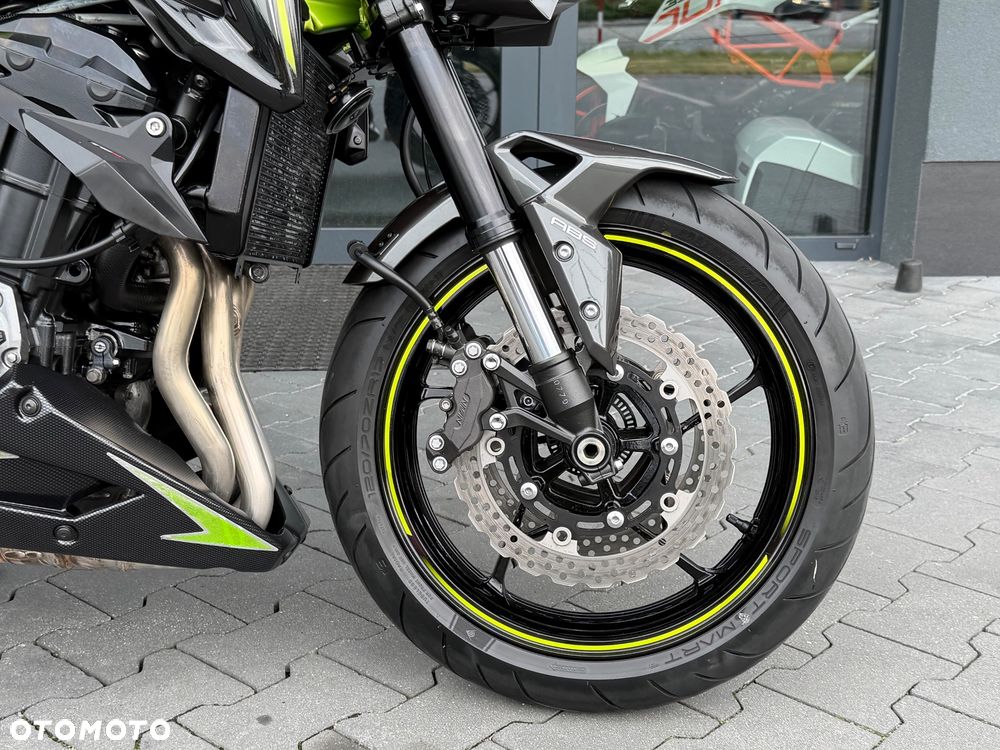 Kawasaki Z 900 - 8