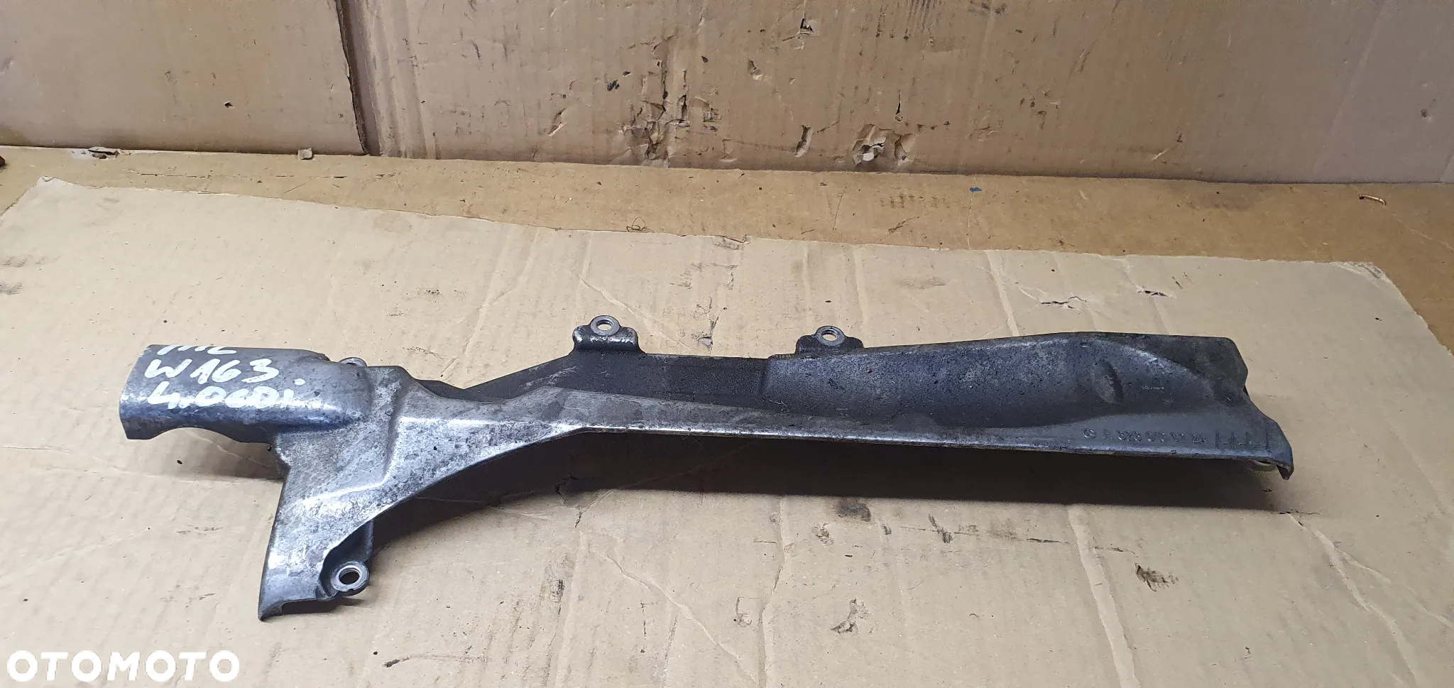 Pokrywa osłona zaworów wtryskiwaczy dekiel Mercedes ML W163 4.0 CDI A6280161224 - 2