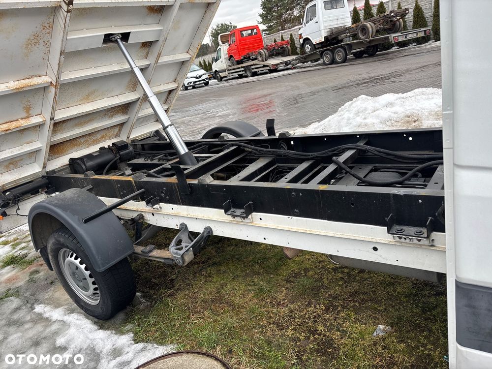 Volkswagen Crafter - 2