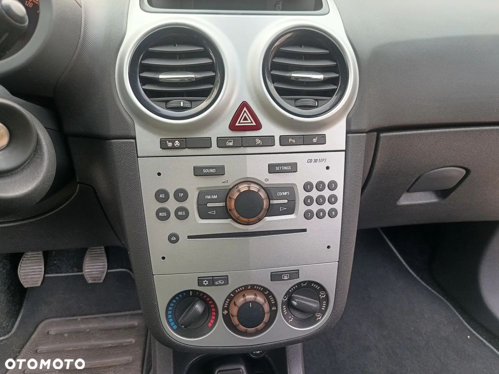 Opel Corsa 1.4 16V 150 Jahre - 18