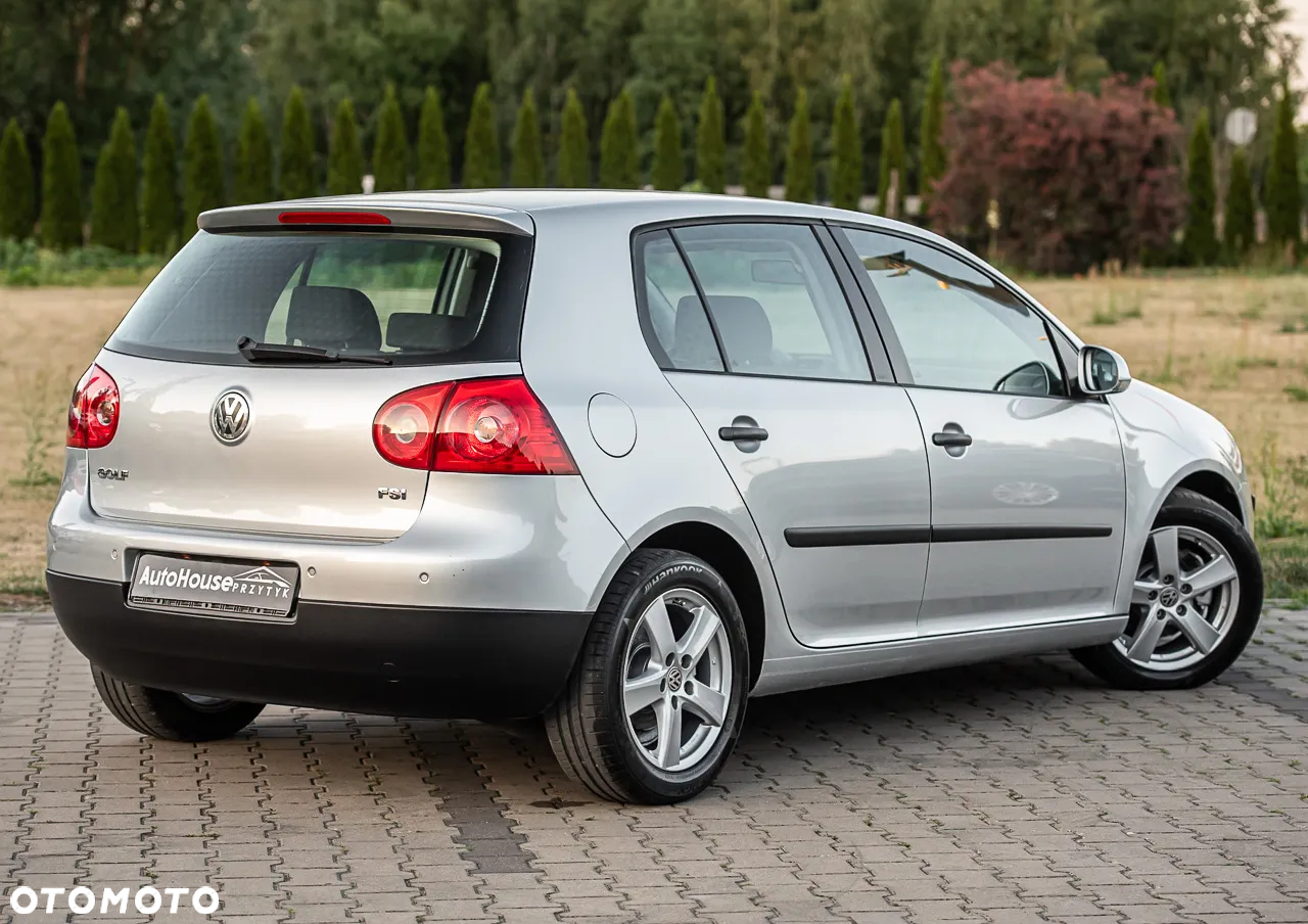 Volkswagen Golf - 11