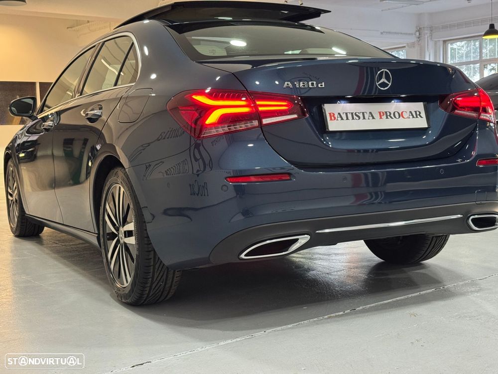 Mercedes-Benz A 180 Limousine d Business Solutions - 18