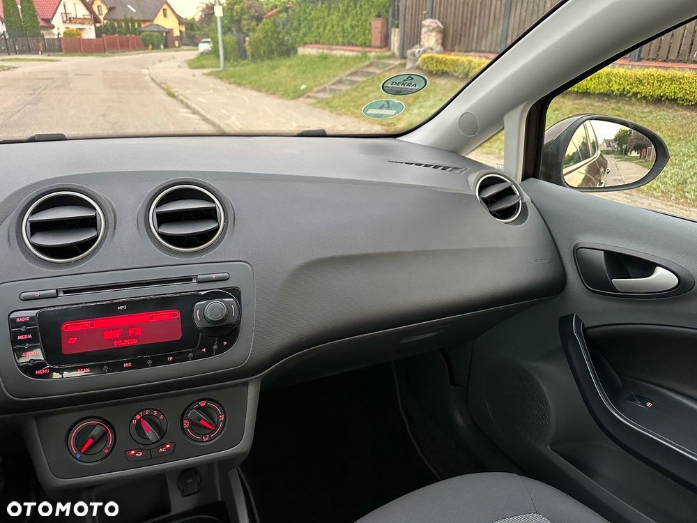 Seat Ibiza 1.4 16V Style - 26