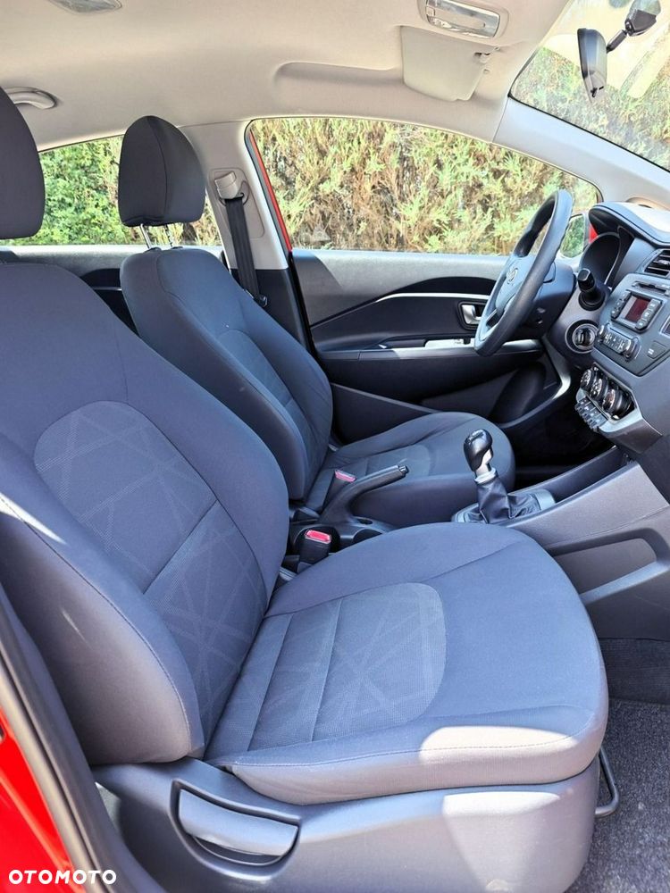 Kia Rio - 27