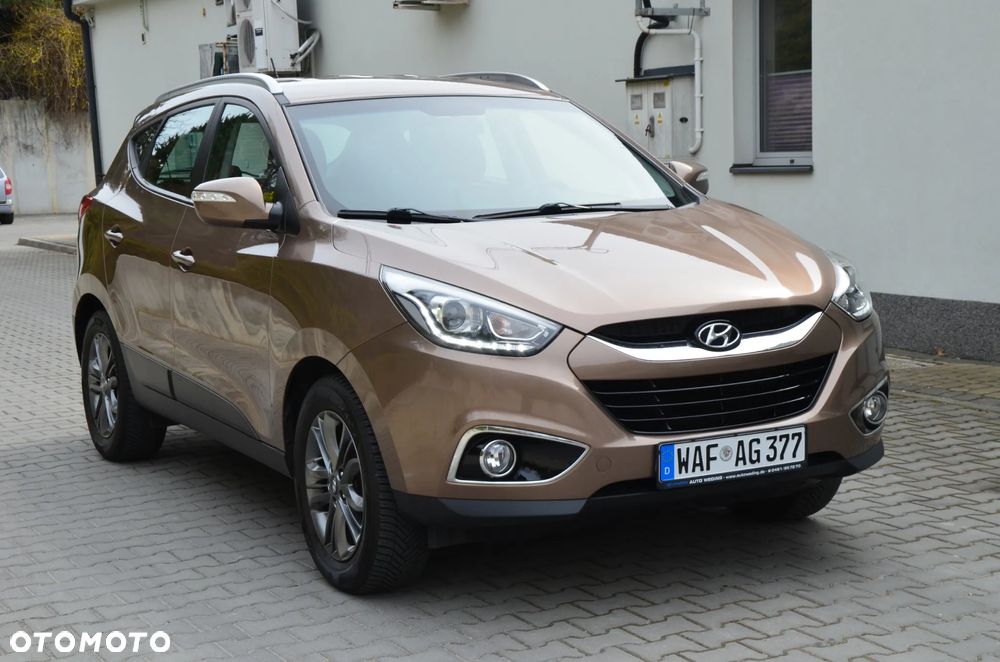 Hyundai ix35 2.0 CRDi 4WD Automatik Fifa World Cup Gold Edition - 6