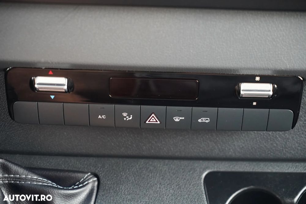 Mercedes-Benz SPRINTER / NEGRU / PANEL / 3 LOCURI / MANUAL / IMPORTAT - 34