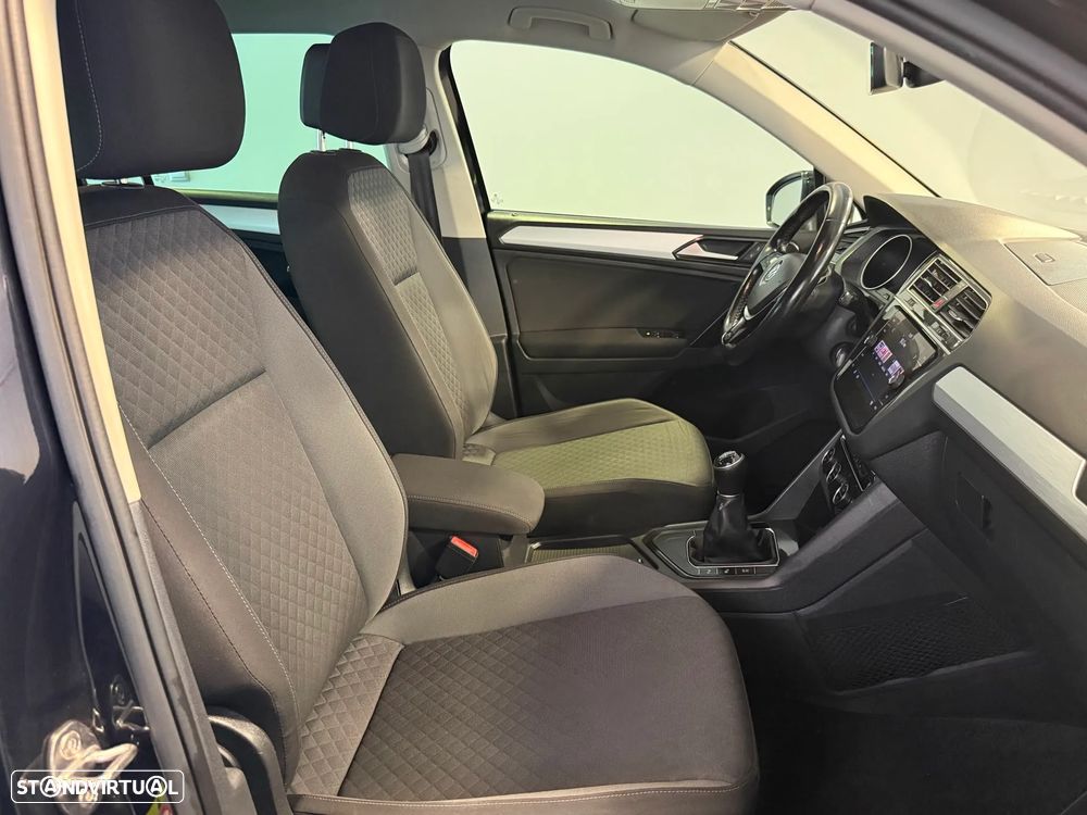 VW Tiguan 1.6 TDI Confortline - 11