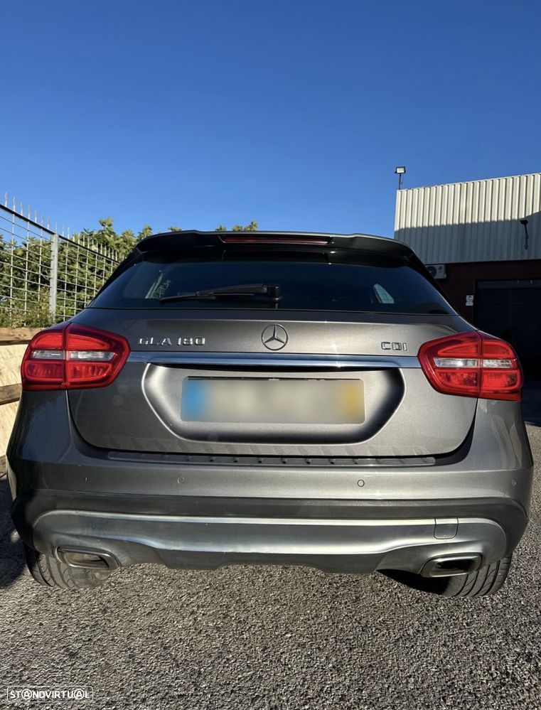 Mercedes-Benz GLA 180 CDI - 2