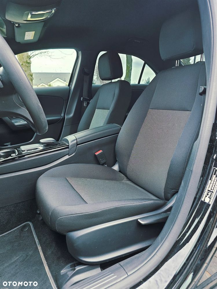 Mercedes-Benz Klasa A 250 e PHEV Progressive 8G-DCT - 18