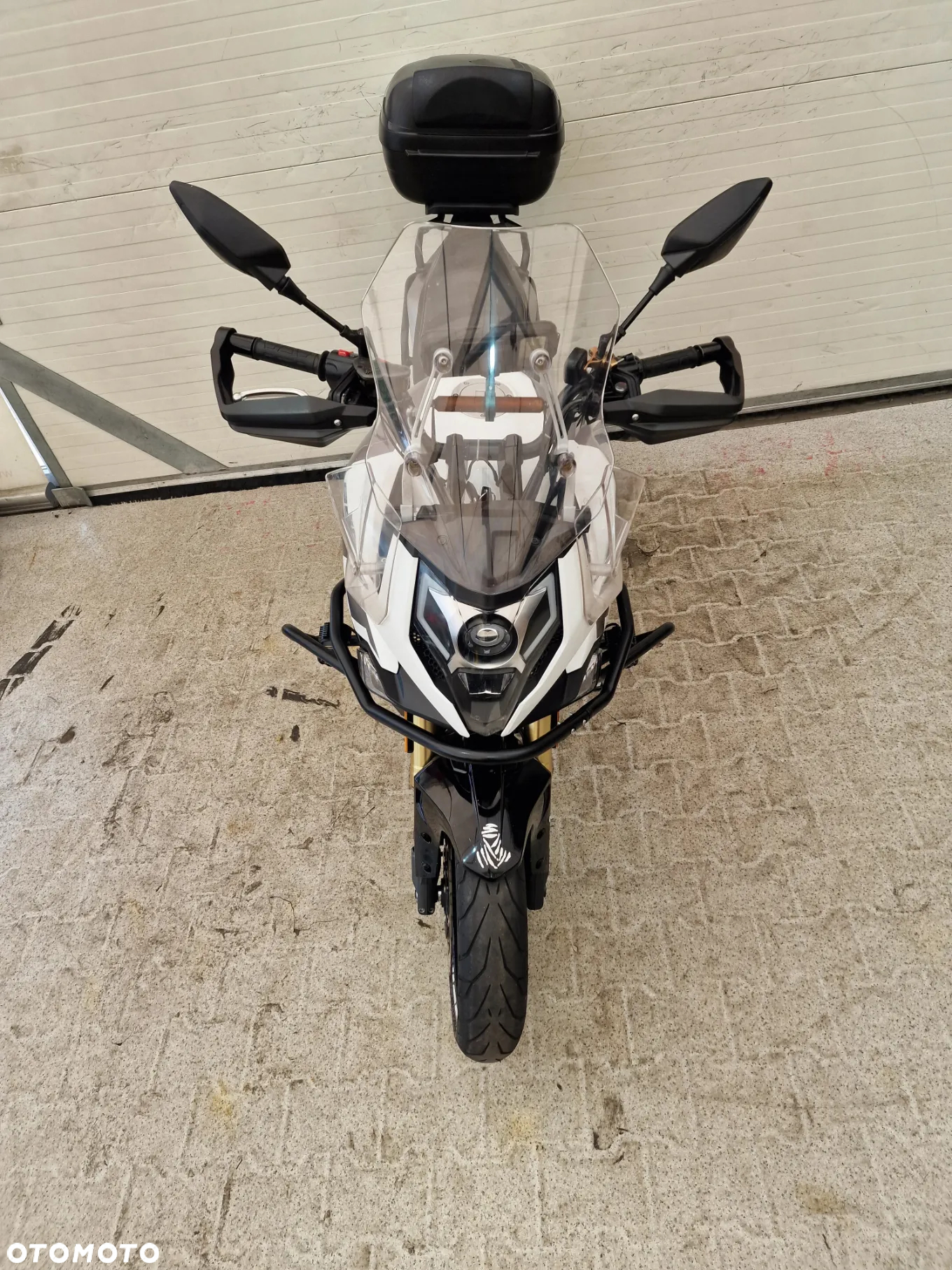 CFMoto MT - 8