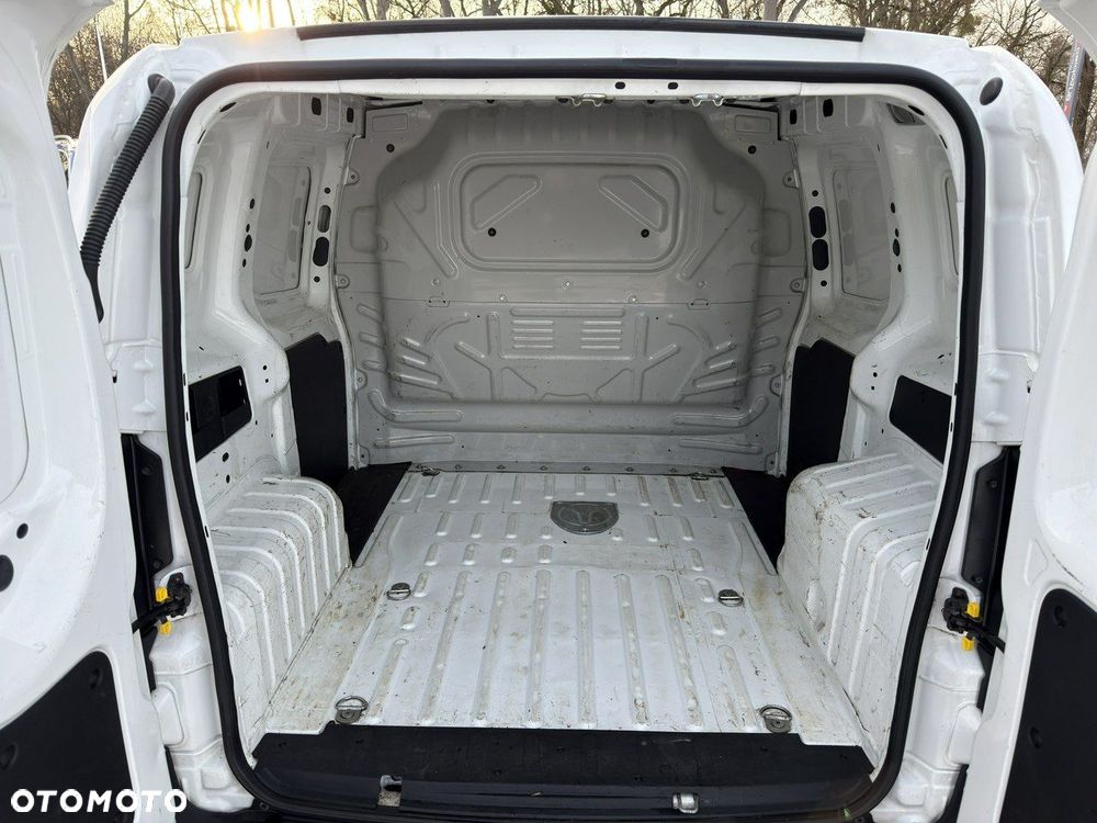 Fiat Fiorino - 13