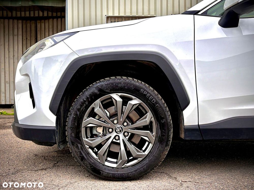 Toyota RAV4 - 5