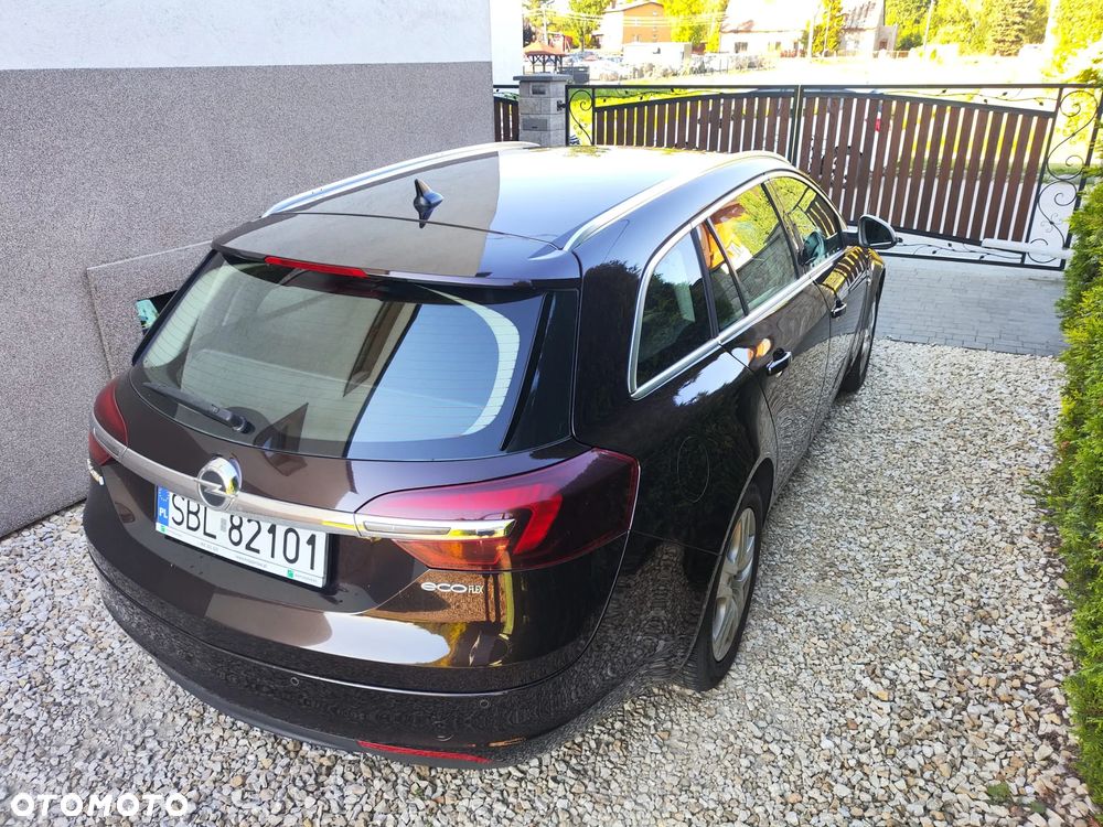 Opel Insignia - 12