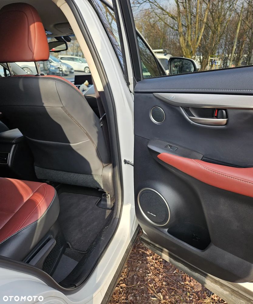 Lexus NX 300h Elegance AWD - 8