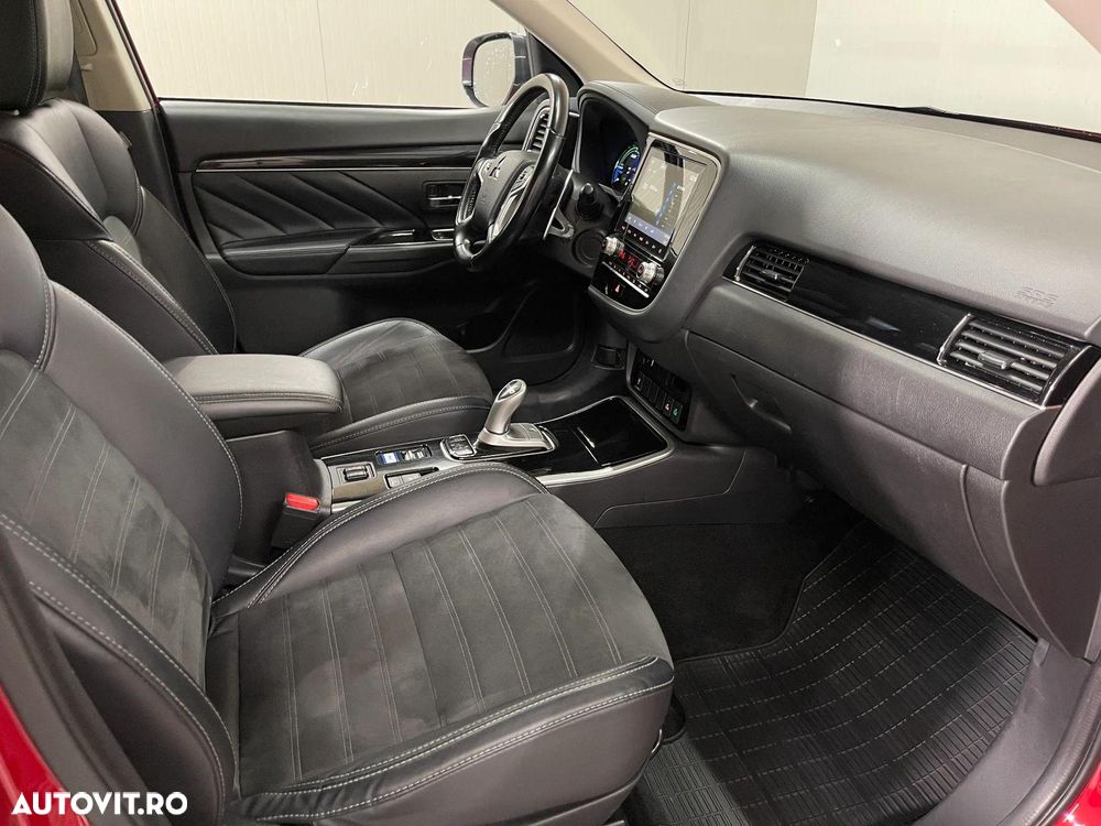 Mitsubishi Outlander 2.4 4WD - 10