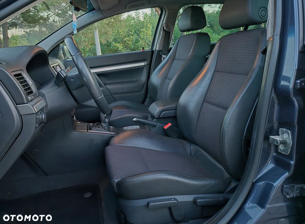 Opel Signum 2.0 T Cosmo - 26