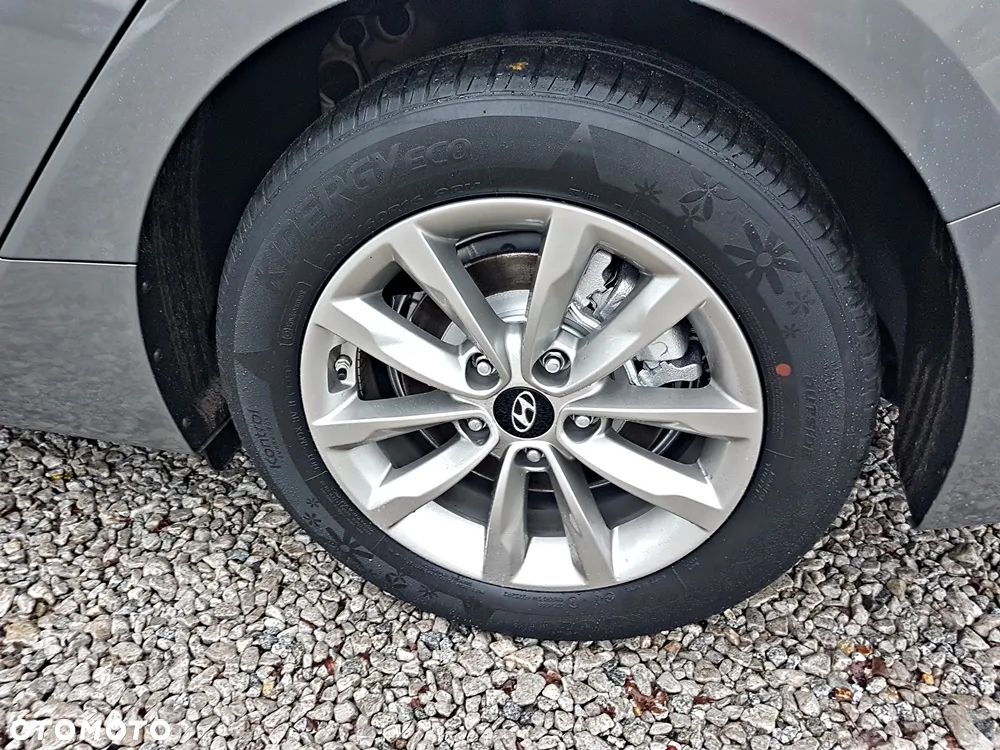 Hyundai i40 Kombi blue 1.6 CRDi DCT Space Plus - 9