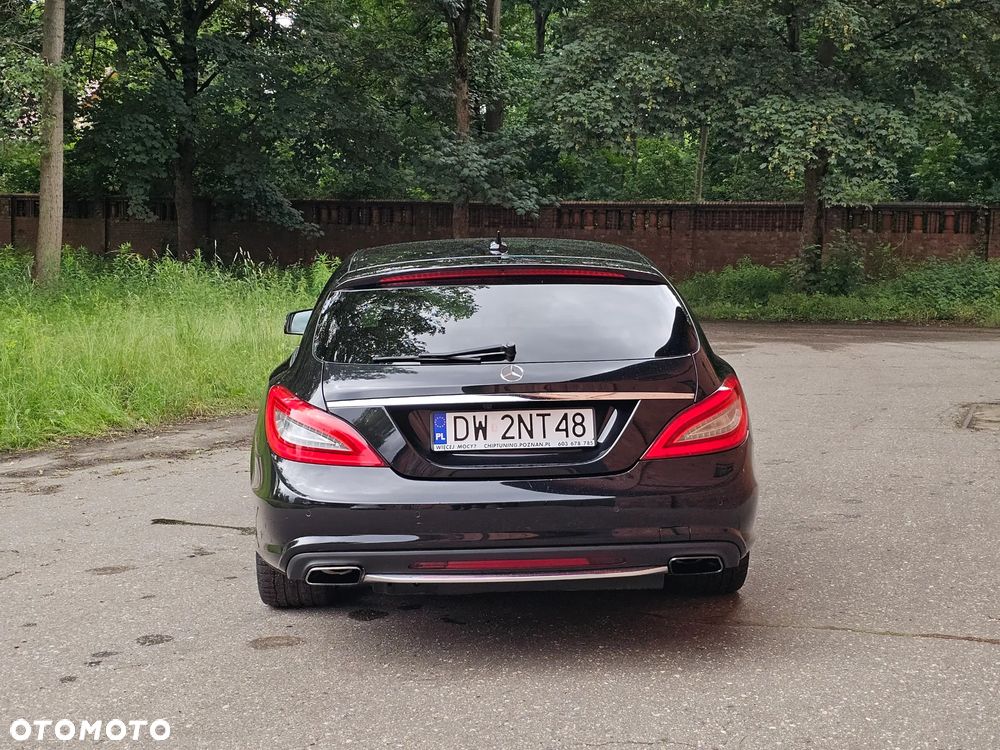 Mercedes-Benz CLS 350 CDI 4-Matic BlueEff - 2