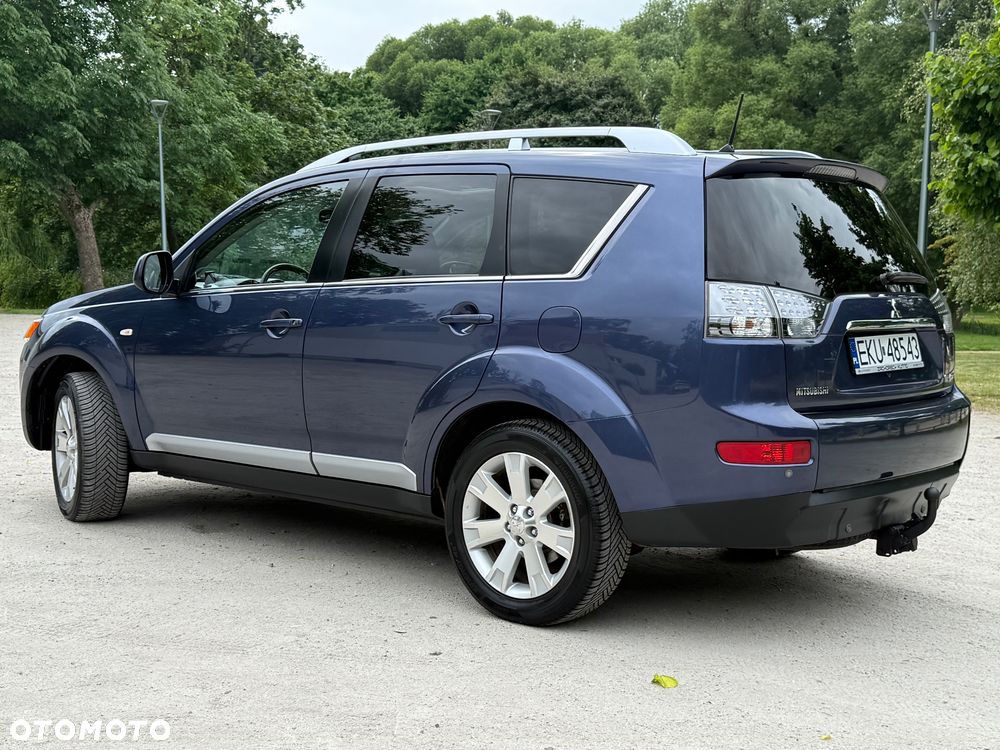 Mitsubishi Outlander 2.4 4WD CVT Intense - 8