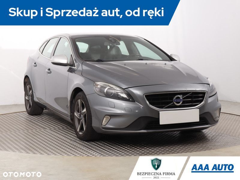 Volvo V40 - 2