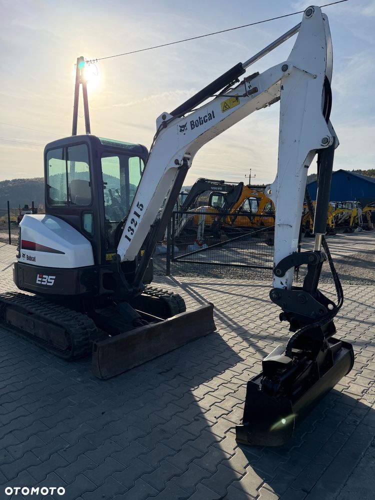 Bobcat E35 - 6