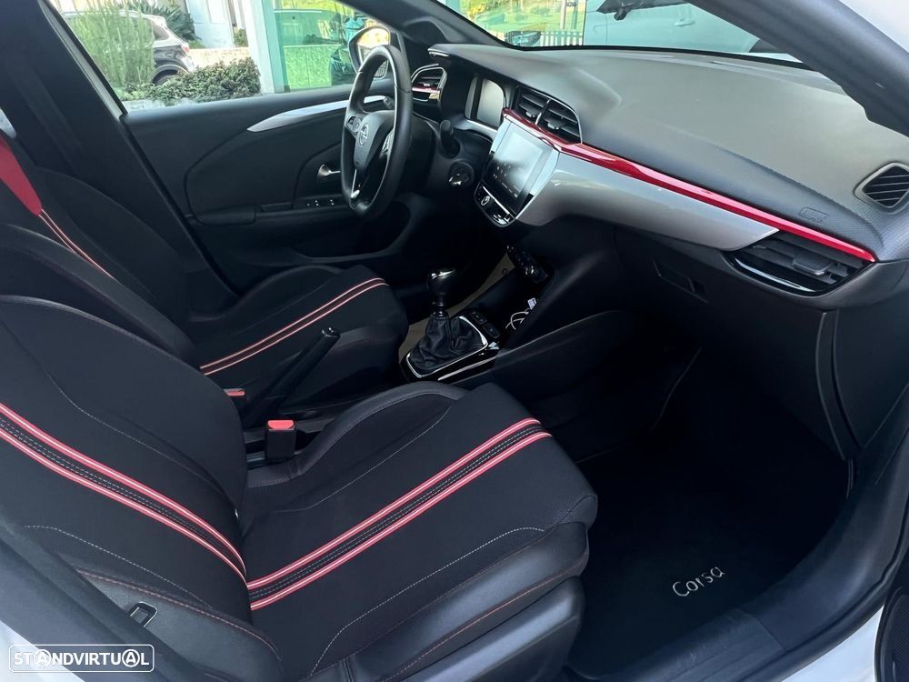 Opel Corsa 1.2 T GS - 22