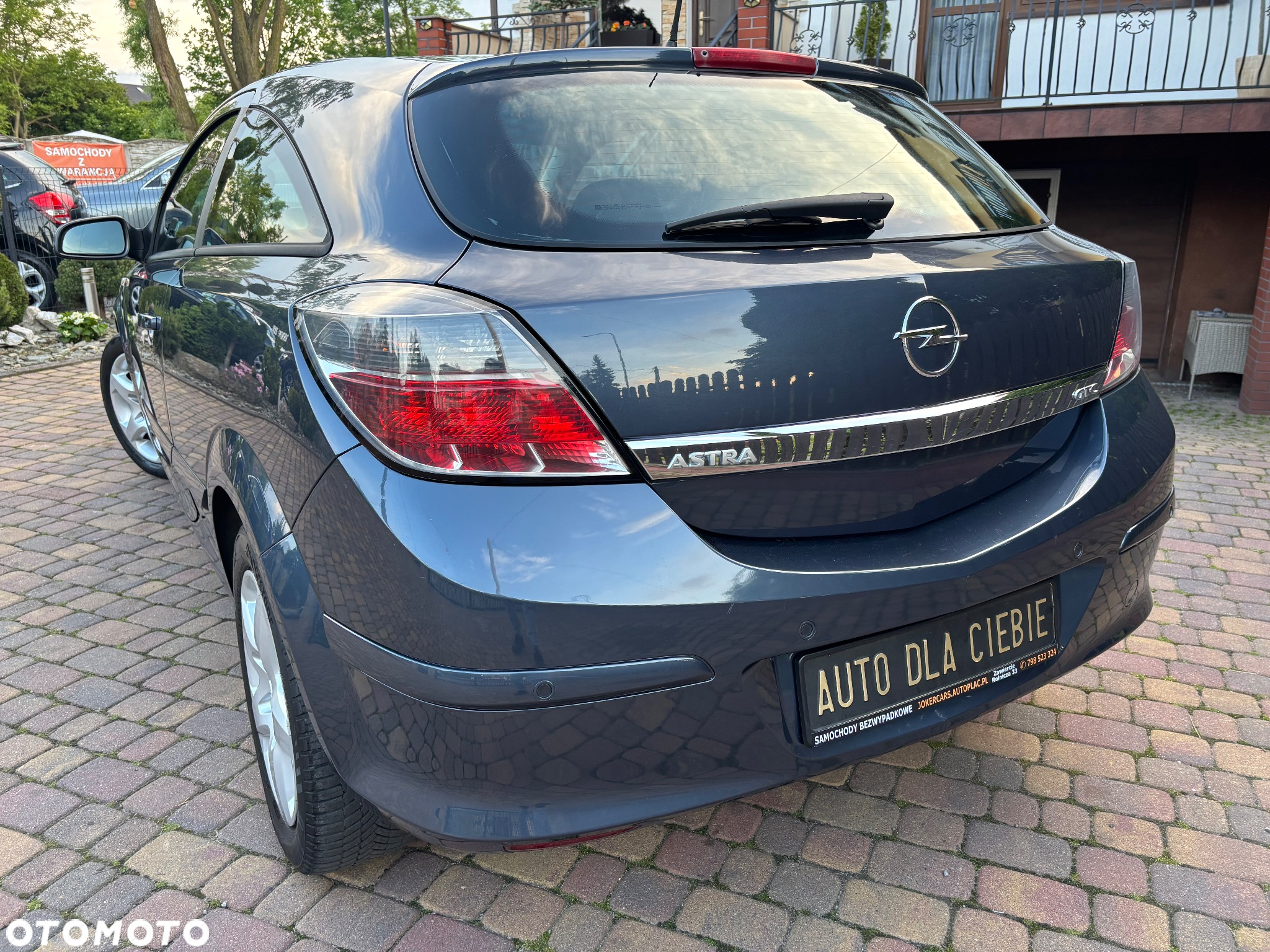 Opel Astra GTC 1.4 Cosmo - 22