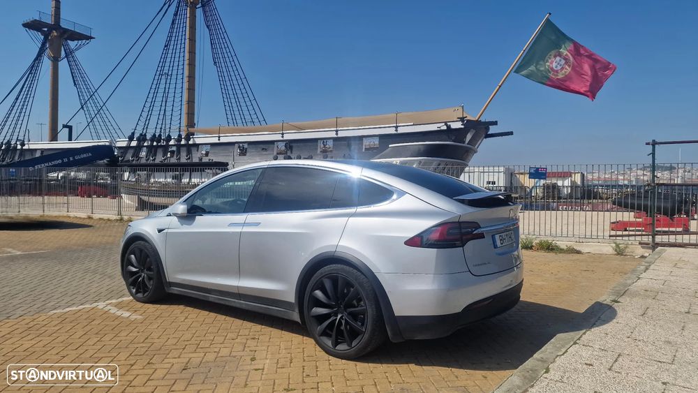 Tesla Model X Standard Range - 1