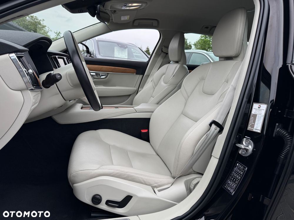 Volvo V90 B4 D Geartronic Momentum Pro - 21