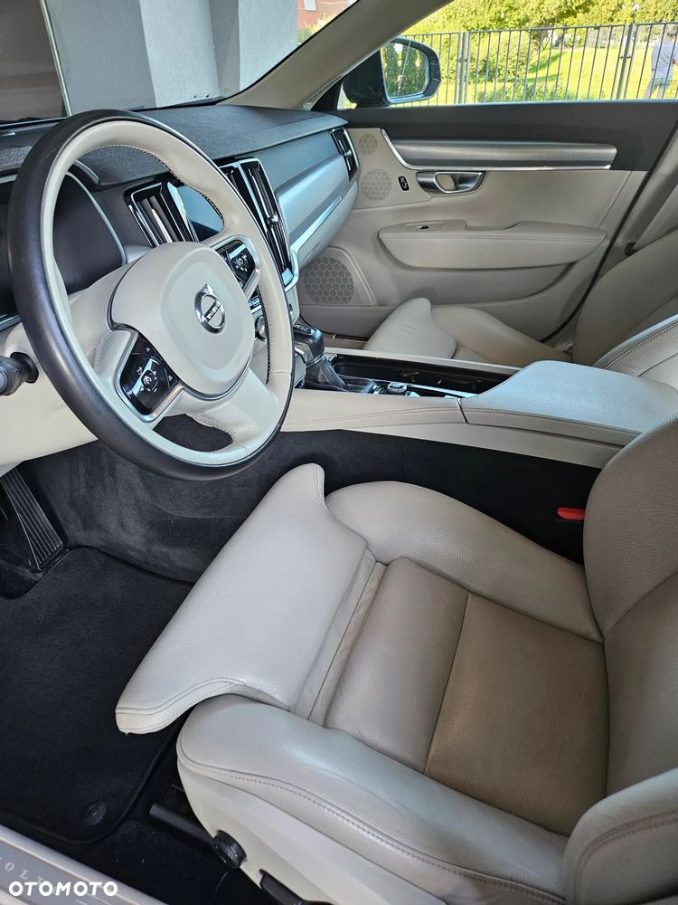 Volvo S90 D3 SCR Momentum Pro - 13