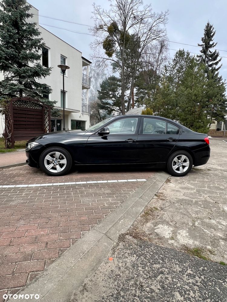 BMW Seria 3 318d - 7