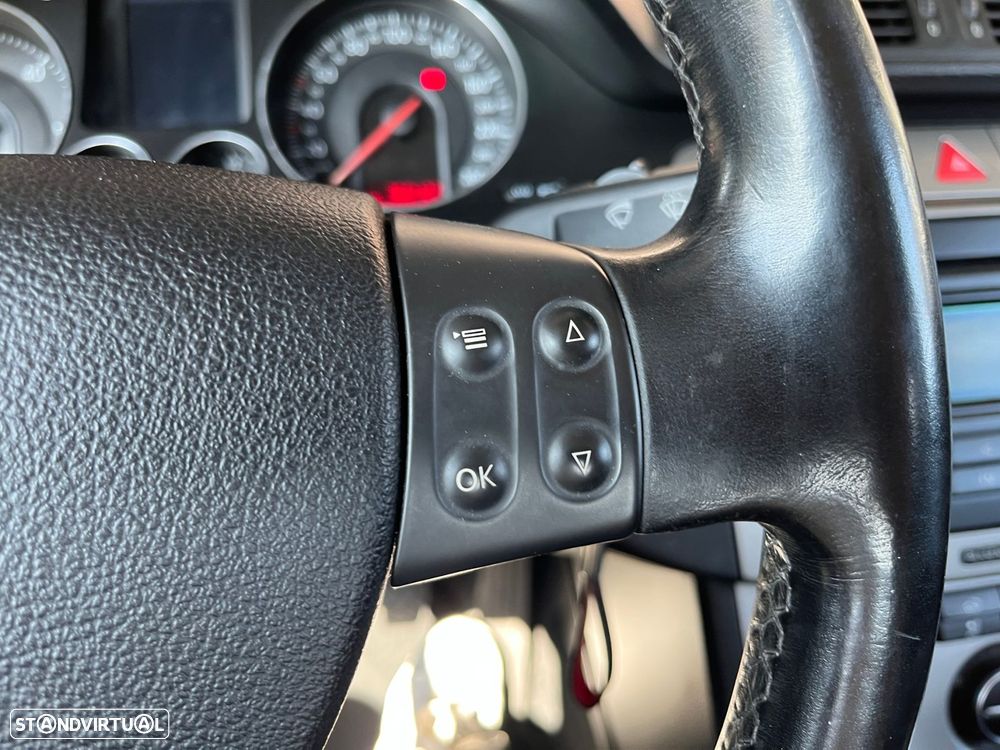 VW Passat 2.0 TDI Highline - 19