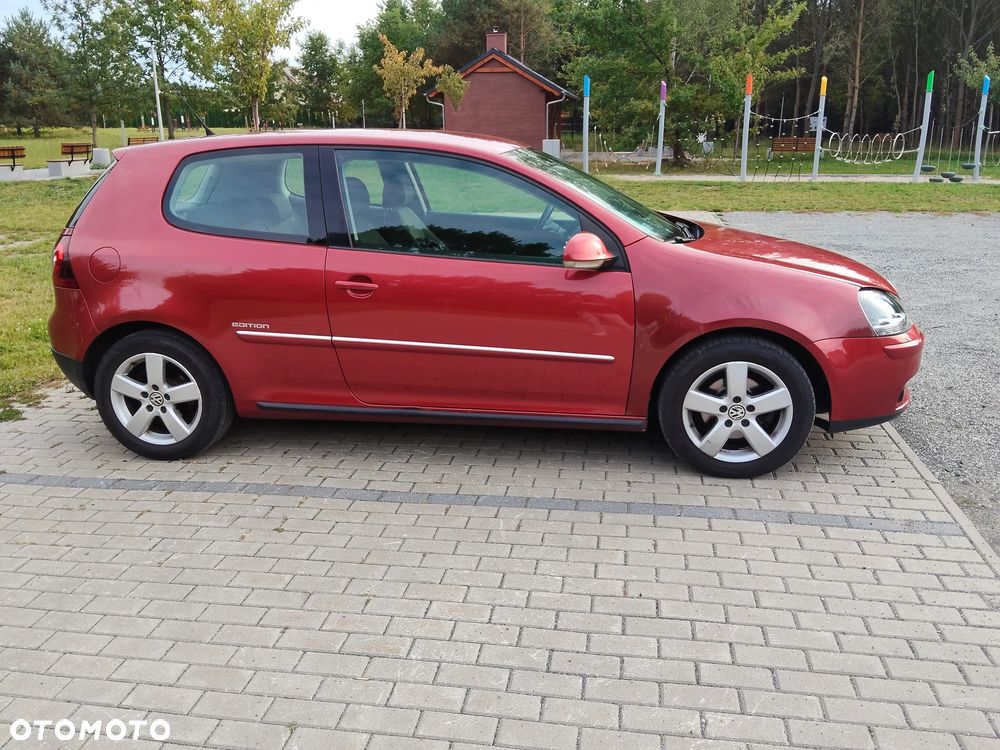 Volkswagen Golf - 6