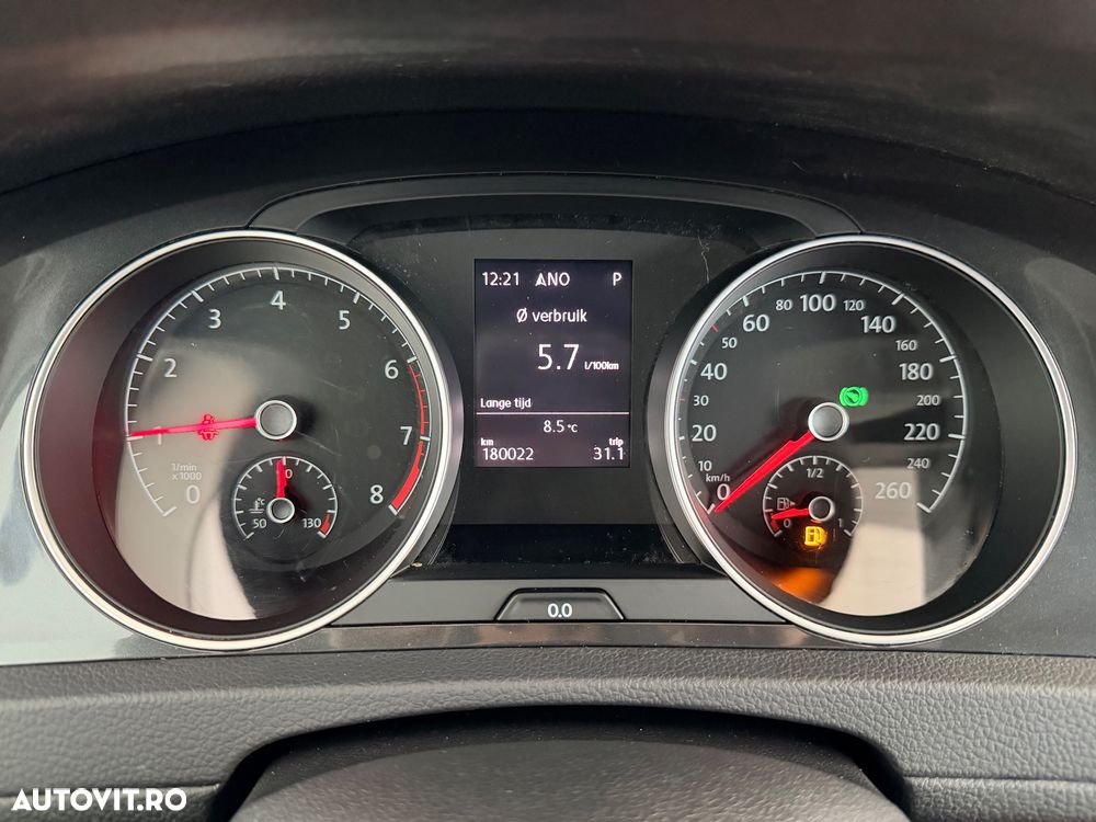 Volkswagen Golf 1.0 TSI DSG Comfortline - 27